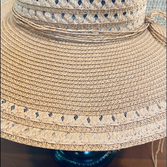 🌟2xHP🌟NWOT Tan Wide Brim Paper Straw Hat with Paper Raffia Trim Marcus Adler - Picture 4 of 11